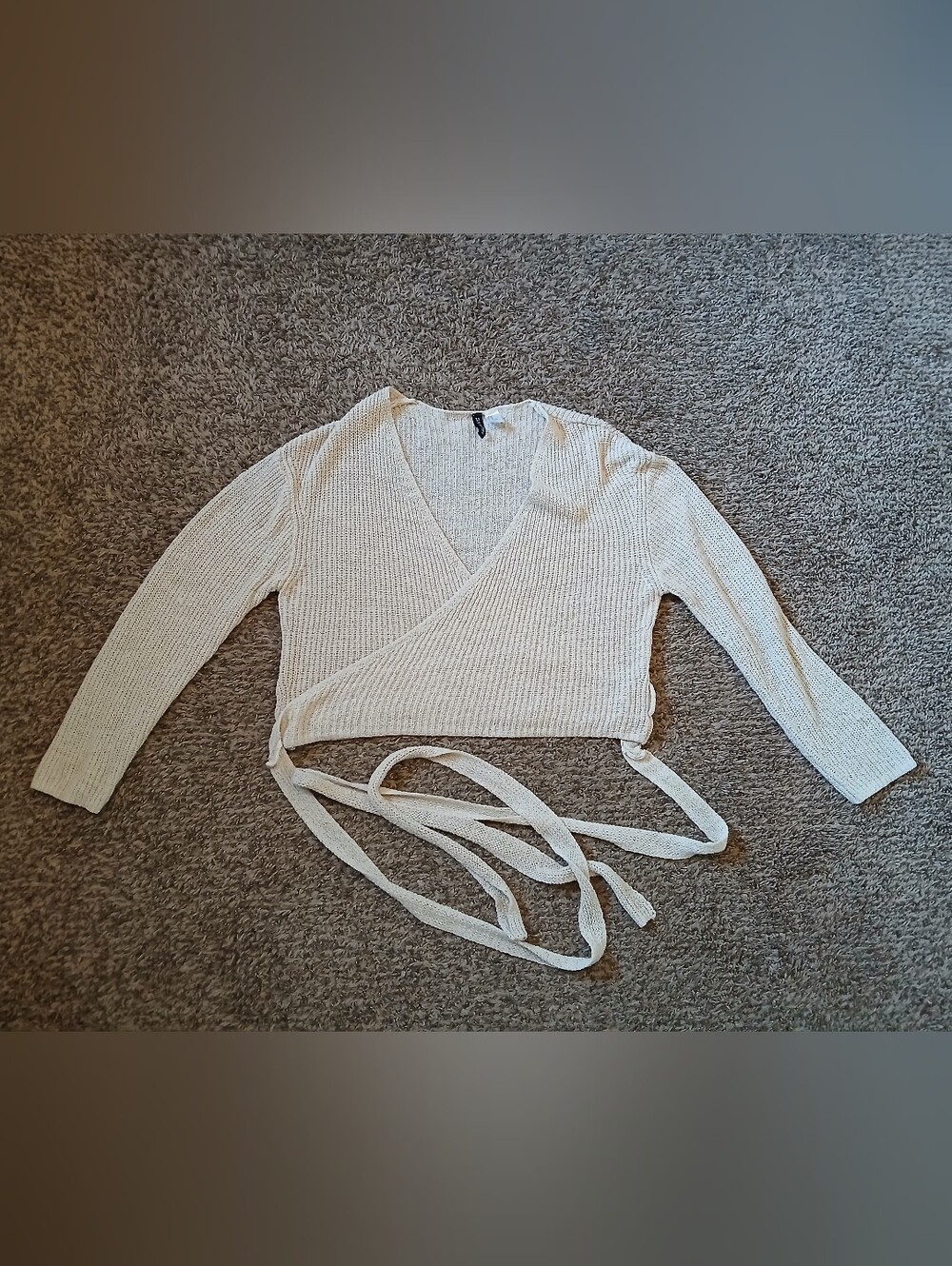 H&M Divided Cream Ballet Sweater Wrap Top, Medium